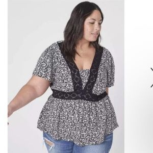 Lane Bryant Size 24 Classic V Neck Crochet Trimmed Babydoll Top Floral